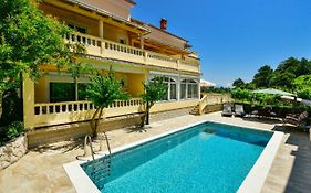 Apartment Olga-5 By Interhome