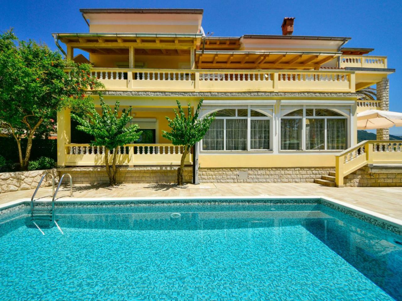 Apartment Olga-5 By Interhome Banjol Exterior foto